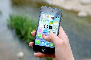 iPhone 4G podbija serca Polaków